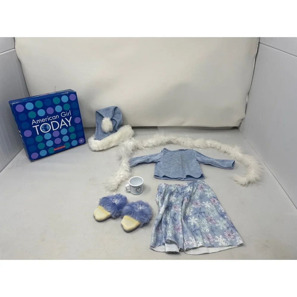 American Girl Snowflake Pajamas Set 2003 w/ Hat‎ Scarf Slippers Mug & Box